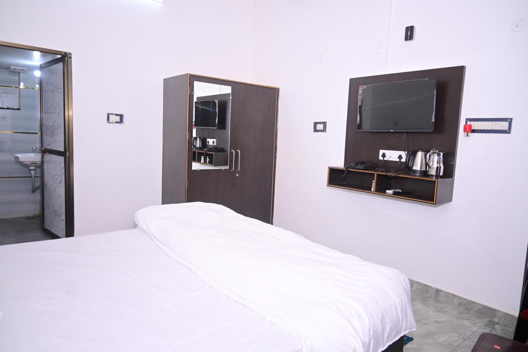 Shri Narayanam Guest House And Home Stay Ayodhya Exterior foto